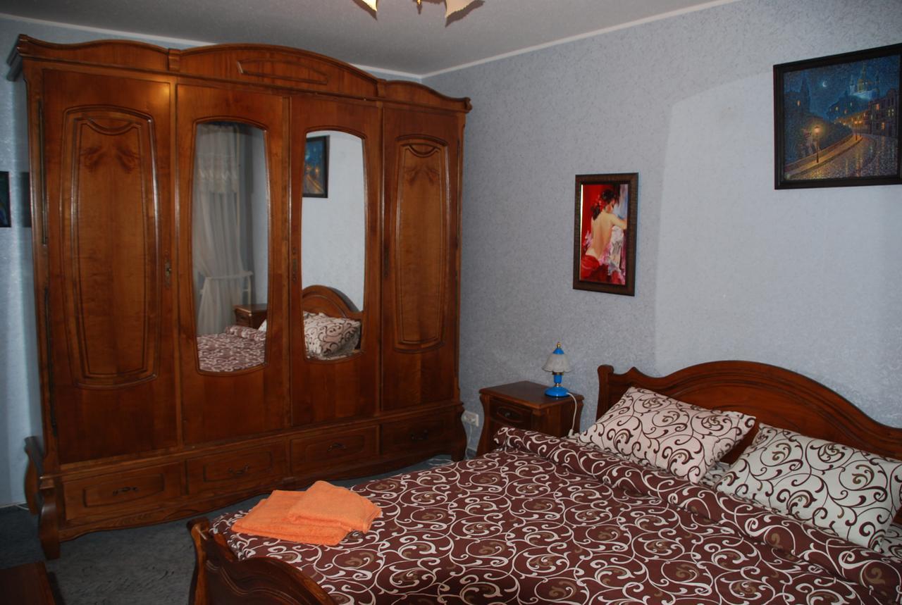 Apartment On Mechnykova Street Kiev Dış mekan fotoğraf